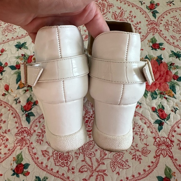 Women’s Wedge Sneakers - Picture 4 of 5